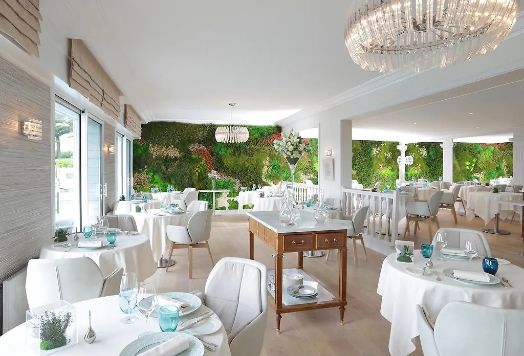 **** Hotel Castel Clara Thalasso & Spa Bangor Francja
